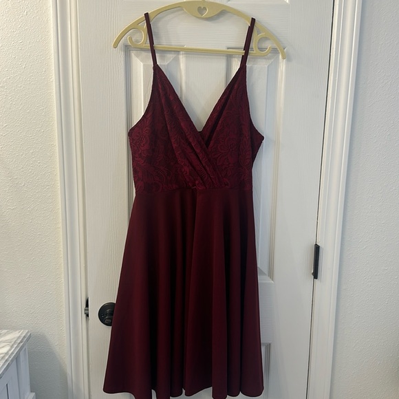 Maroon Dress - Picture 1 of 4